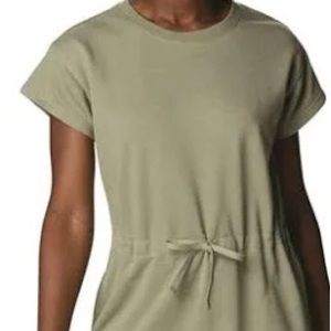 Columbia Trek French Terry dress  Omni shade in pkg size large  color lt beige